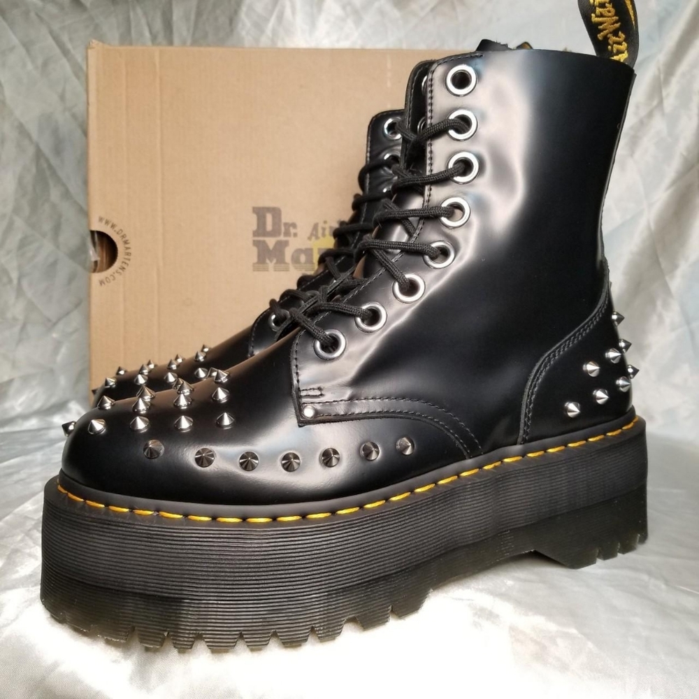 Dr. Martens Jadon Max Stud leather platform boots
